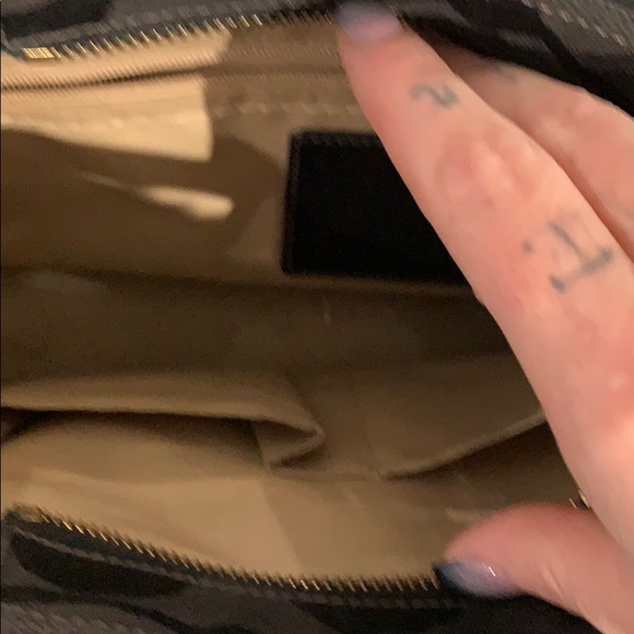 Coach - Picture 4 of 5